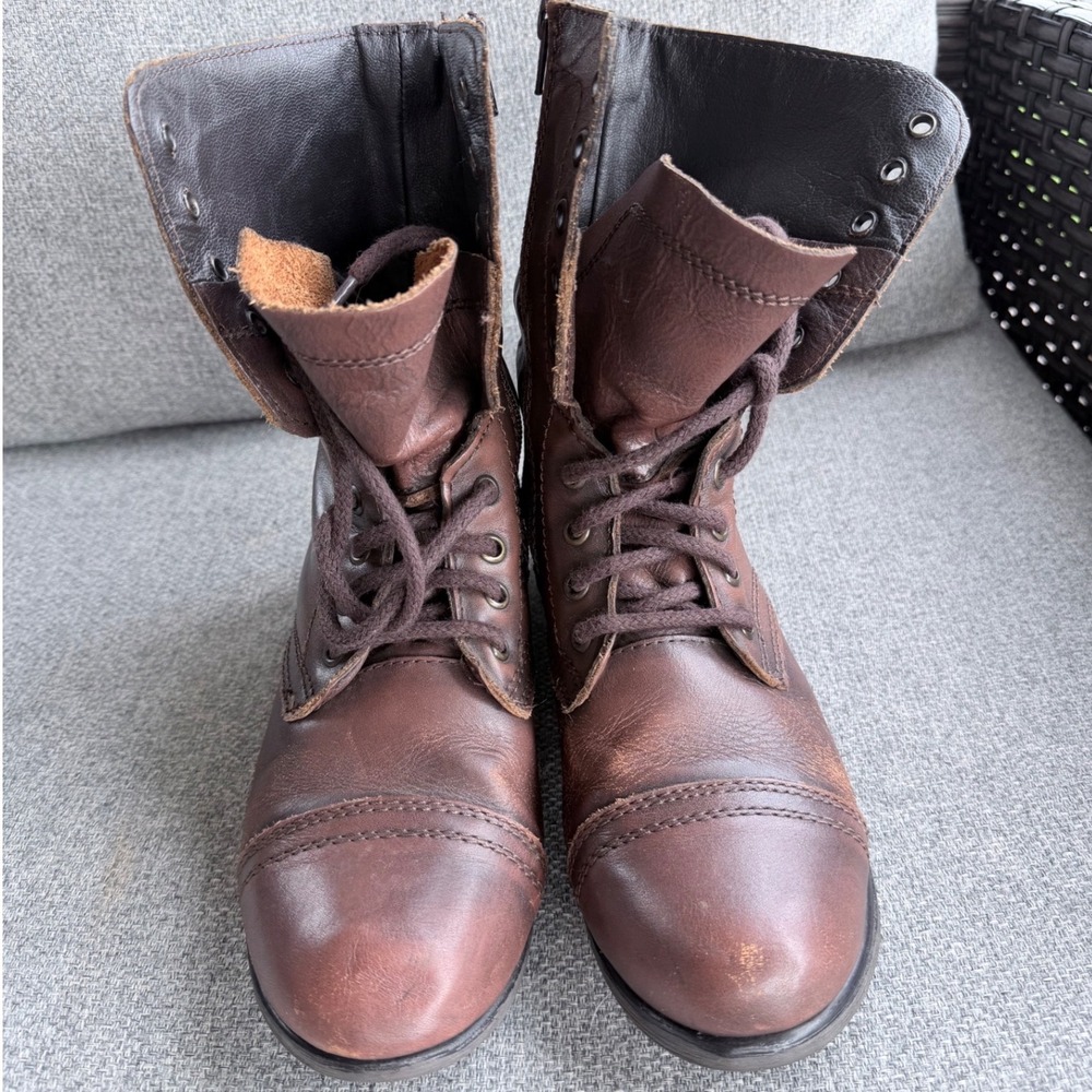 Steve Madden Troopa Brown Leather Lace Up Side Zip Cap Toe Combat Boots
